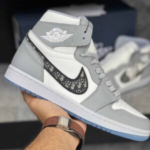 جردن 1 دیور های (مستر کوالیتی)  Jordan 1 Retro High Dior (Master quality)